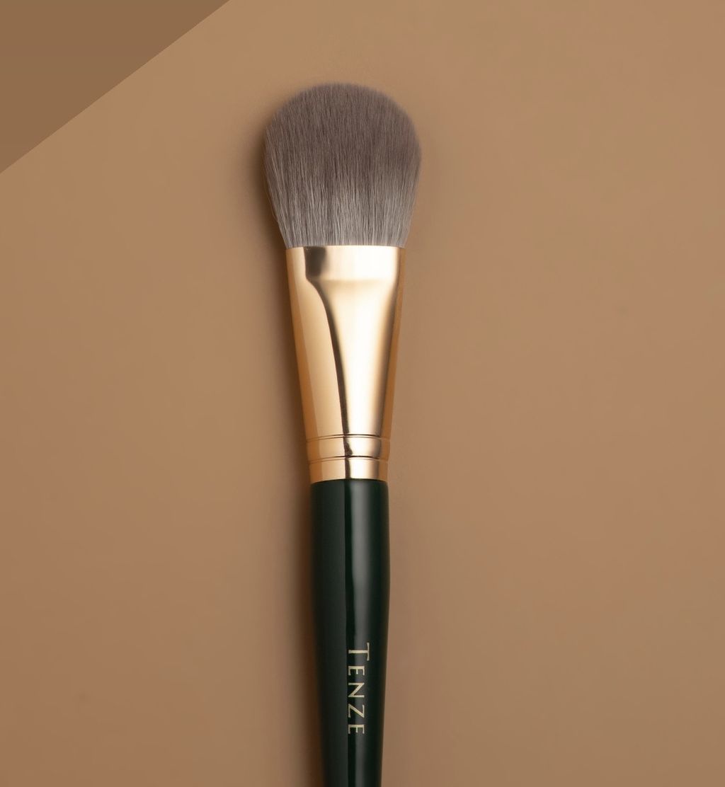 Пензлик Emerald Collection Face Shaping Brush TENZE
