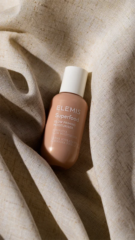 Суперфуд праймер-зволожувач для сяяння шкіри - ELEMIS Superfood Glow Priming Moisturiser 60 мл
